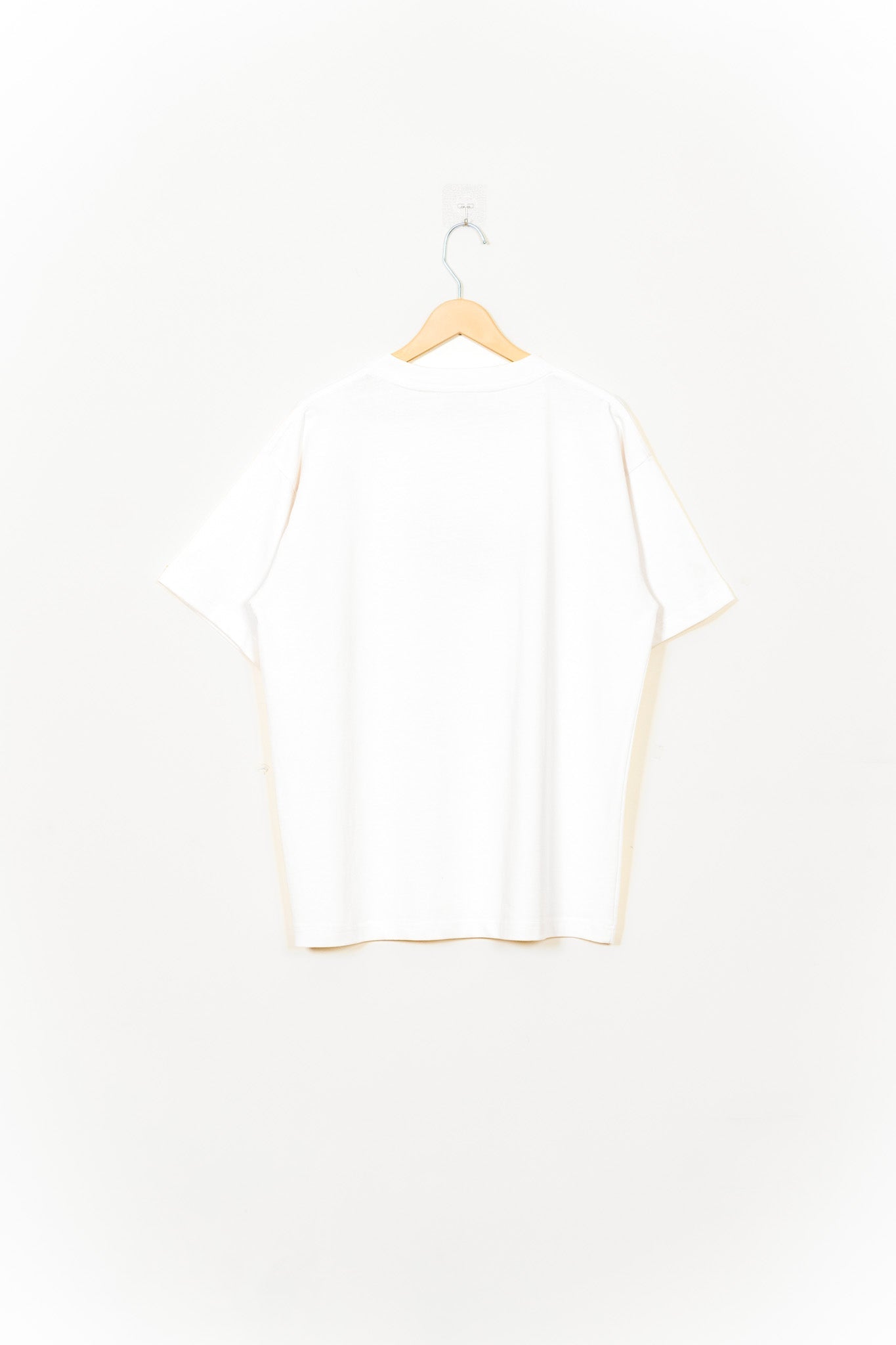 "Le Hotdog" hand embroidered T-Shirt