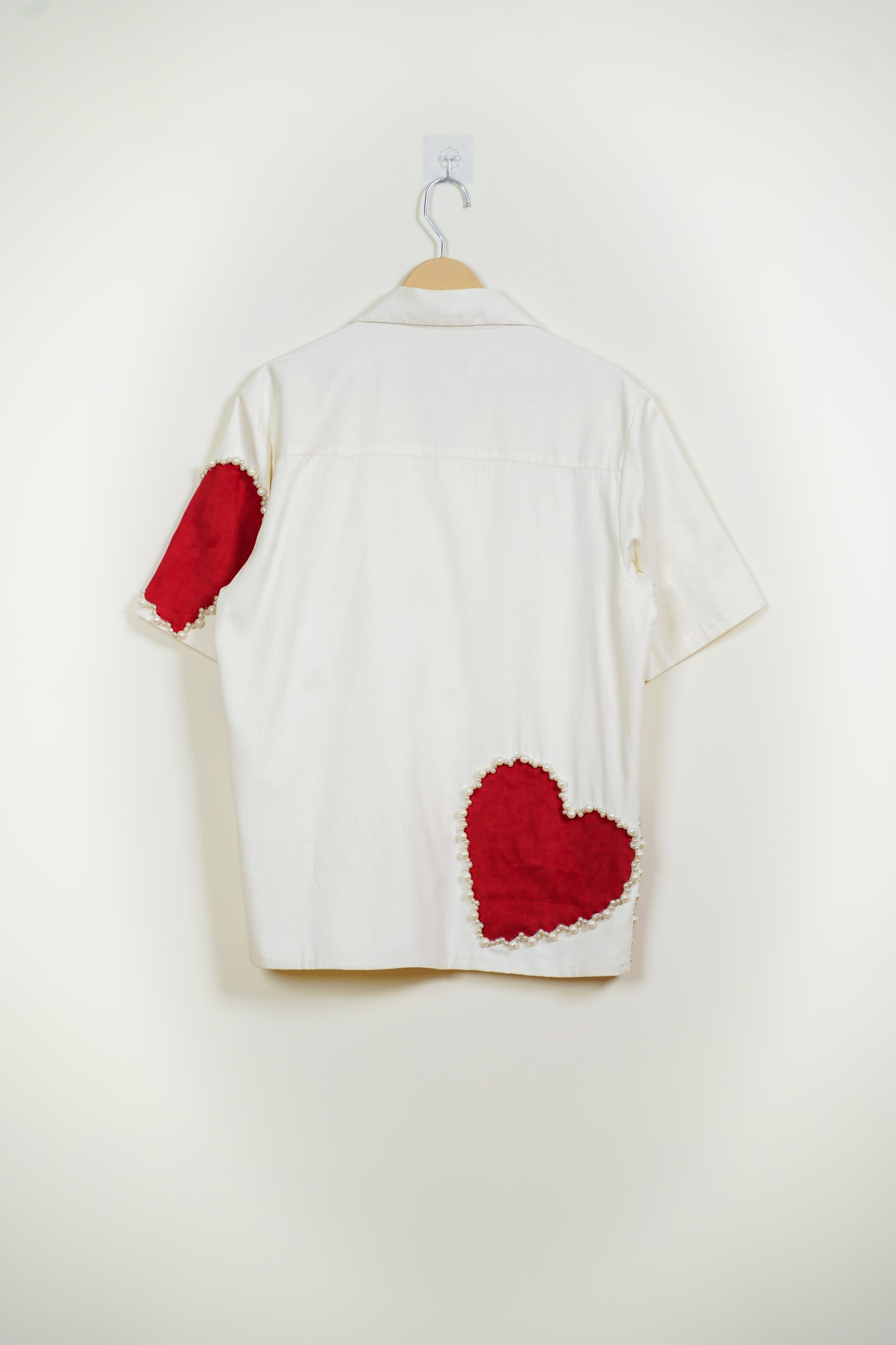 Hearts appliqué with pearls shirt