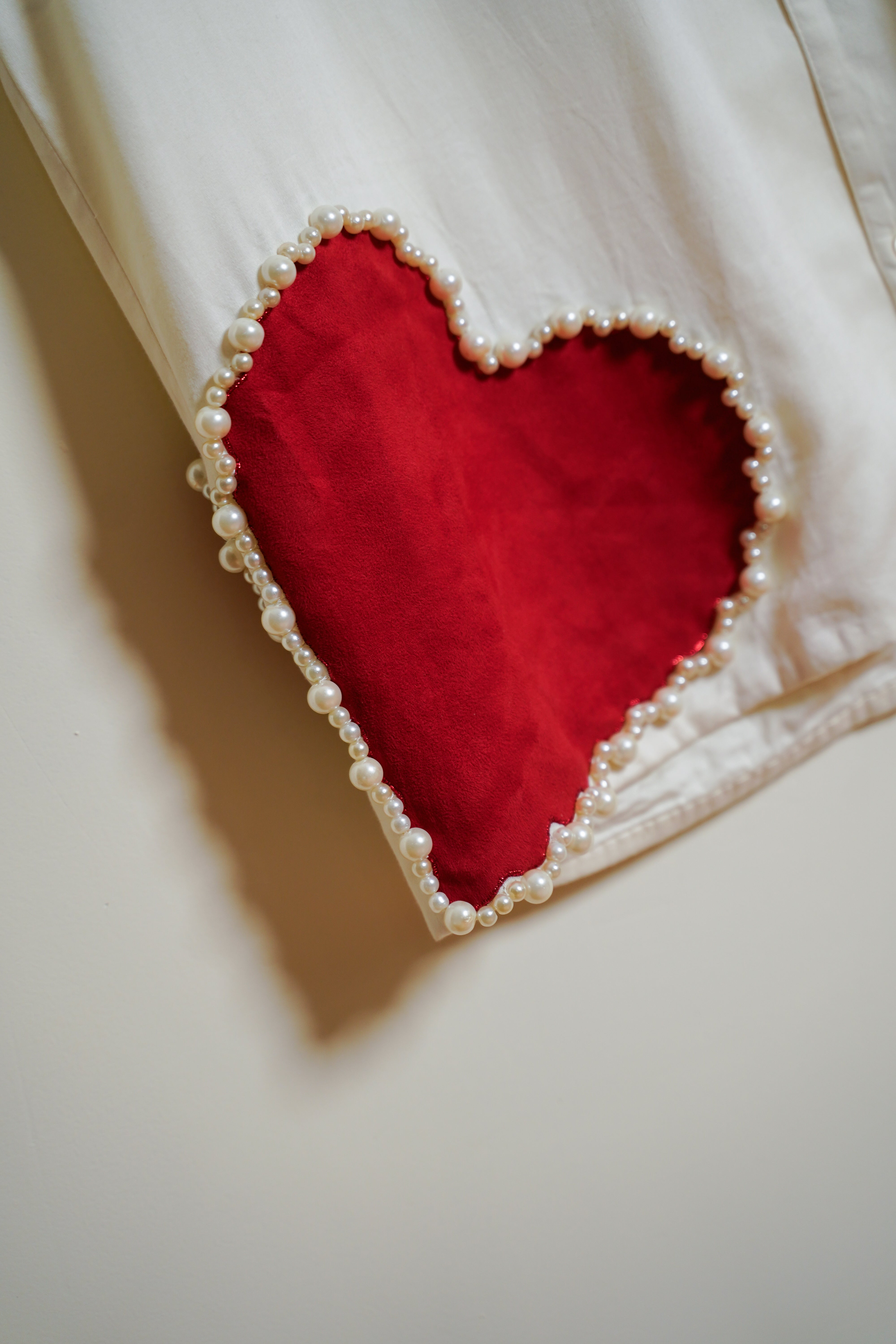 Hearts appliqué with pearls shirt